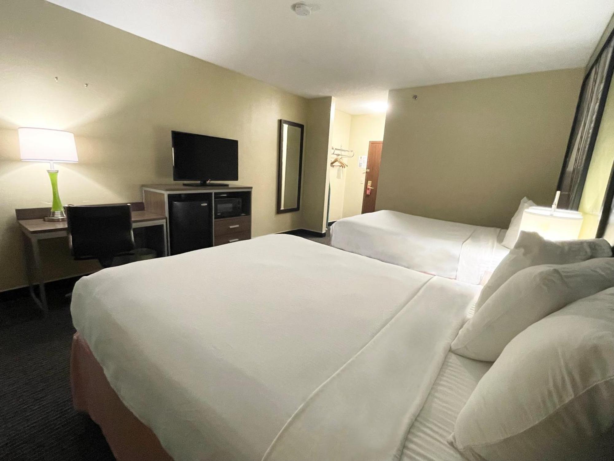 Super 8 By Wyndham St Charles Saint Charles Exterior foto